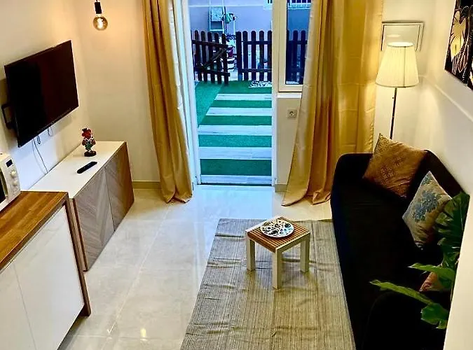 Roberto's House Entre Y Meloneras *